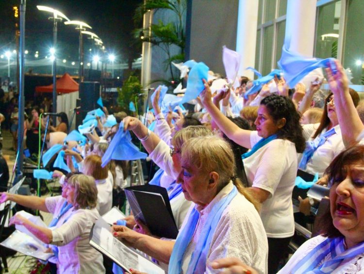 Estudiantes de más de 20 colegios secundarios de la ciudad participaron de la “Expo Fest” del HCD