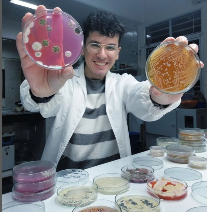 Del barrio Las Delicias a becario de la Embajada de EEUU, del Conicet y docente investigador