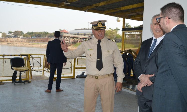 Un Embajador libre en Formosa, Stanley también navegó en el río Paraguay