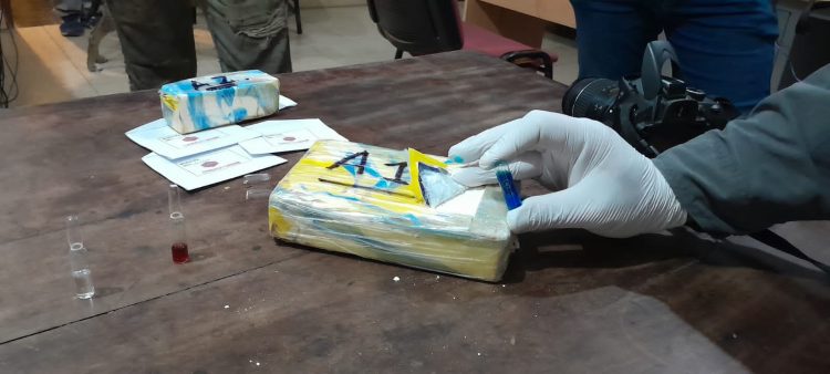 Gendarmería detectó el transporte de más de un kilo de cocaína en un control vehicular