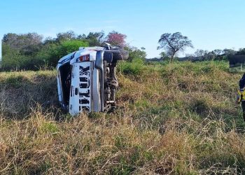 Conductor alcoholizado volcó con su camioneta y su acompañante sufrió lesiones de carácter graves 