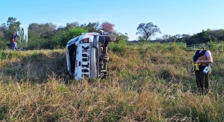 Conductor alcoholizado volcó con su camioneta y su acompañante sufrió lesiones de carácter graves 