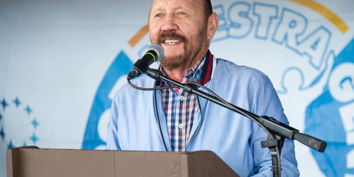 Gildo asegura que Milei “les saca (beneficios) a las clases medias, a los humildes y a los jubilados”, para beneficiar a empresarios