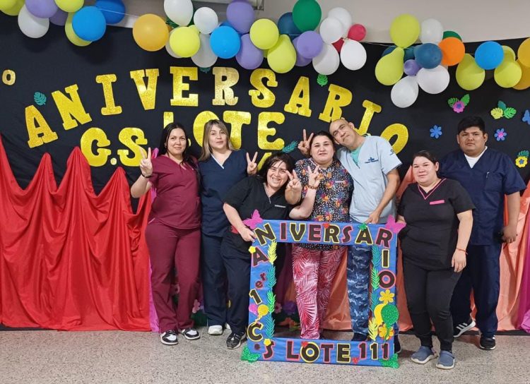 El ministro Aníbal Gómez encabezó actividades conmemorativas al primer aniversario de dos centros de salud