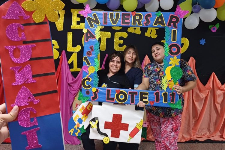 El ministro Aníbal Gómez encabezó actividades conmemorativas al primer aniversario de dos centros de salud