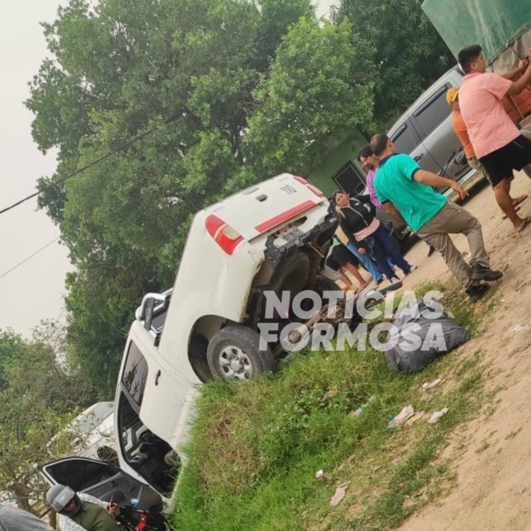 Falleció un motociclista al ser aplastado por una camioneta