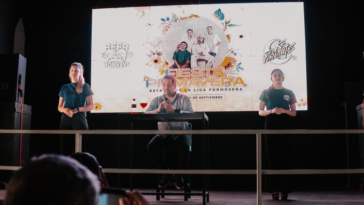 K Personaje en la Fiesta de La Primavera en el Estadio de la Liga, todos los detalles