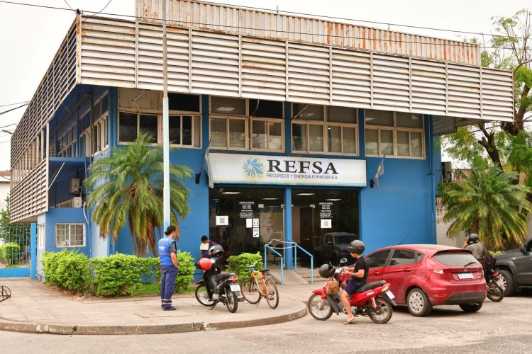 REFSA aclara que facturas no tienen agregado ningún impuesto y que usuarios sólo pagan por la energía consumida