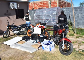 Realizaba sorteos “clandestinos” de motos, celulares y efectivo por redes sociales, lo detuvieron y “le secuestraron todo”