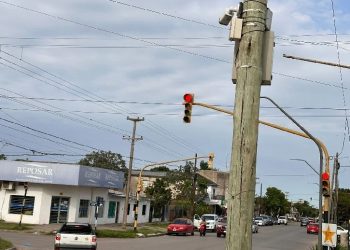 Activaron cámaras que sancionarán la violación de semáforo en rojo y senda peatonal