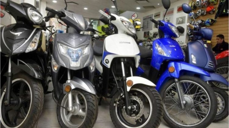 Mejoró la venta de motos en octubre por la baja en tasas de financiamiento y el alza en la demanda