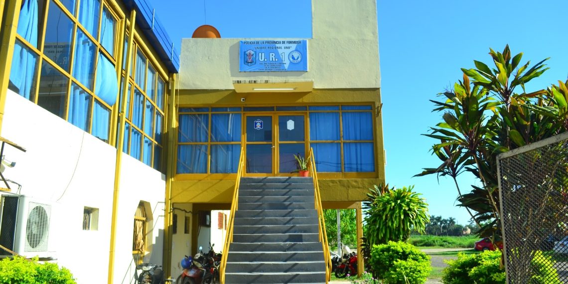 A plena luz del día, apuñaló varias veces a un hombre: el agresor está detenido