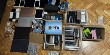 Policía Federal desbarató megabanda internacional que, desde Clorinda, contrabandeaba celulares robados