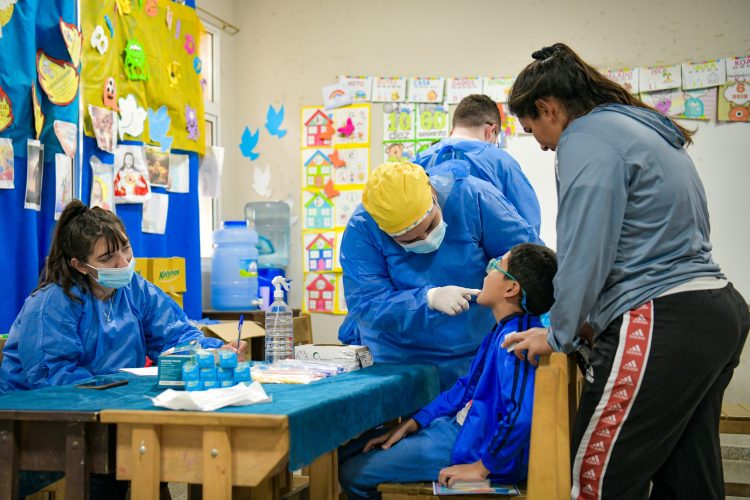 El gobierno desembarcó en Las Lomitas con el “Programa Acompañarte”