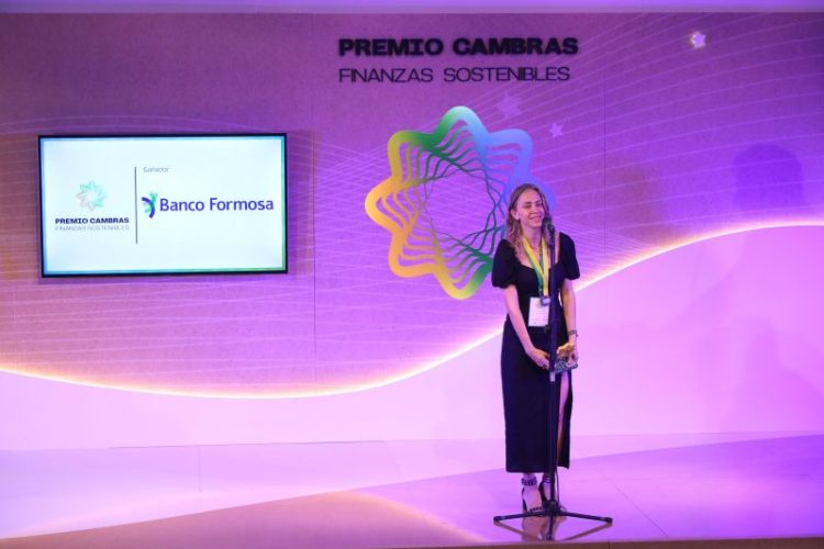 Por la Línea de Créditos “Lideresas”, el Banco Formosa recibió el Premio Cambras