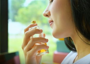 El arte de la perfumería: cómo elegir y aplicar fragancias para cada ocasión