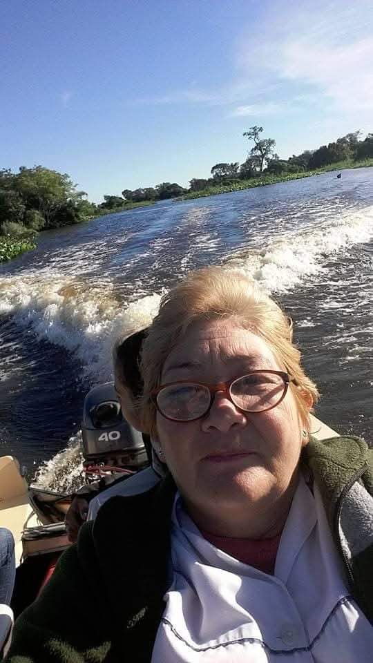 Tragedia en el río, zozobró una lancha y fallecieron dos docentes; buscan a un tercero