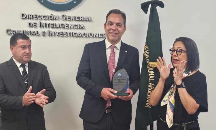 Gendarmería entregó un reconocimiento al juez federal Pablo Morán por su trabajo contra el crimen organizado