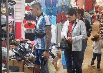 En lo que va de diciembre, 50 mil personas fueron de compras a localidad paraguaya de Alberdi