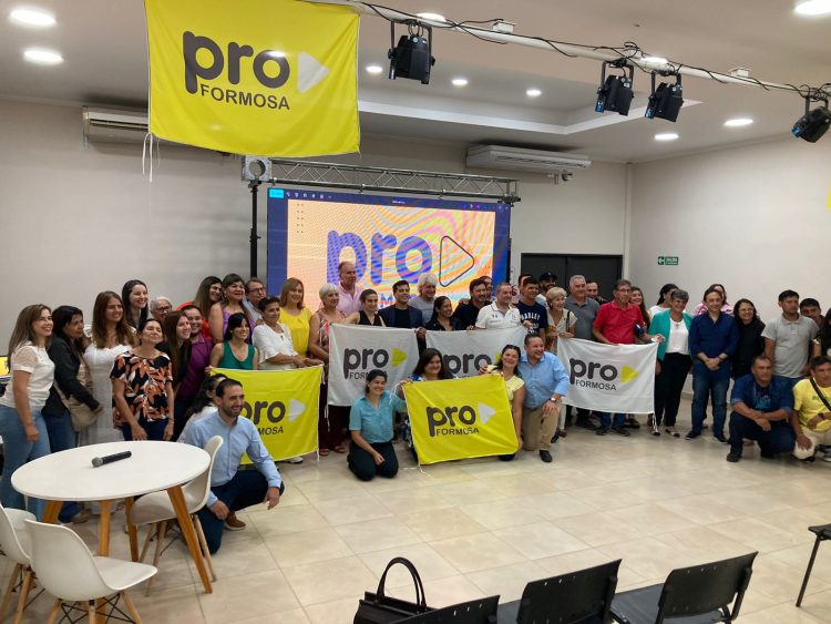 Se relanzó la Fundación Pensar y Marcos Amarilla asumió la titularidad del PRO Formosa