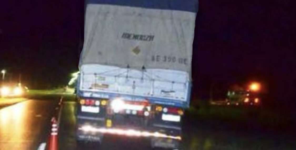 Motociclistas murieron en un choque con un camión