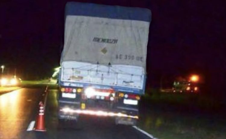 Motociclistas murieron en un choque con un camión