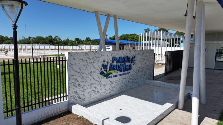 Gildo Insfrán inaugurará este viernes 27 el nuevo parque acuático de Las Lomitas