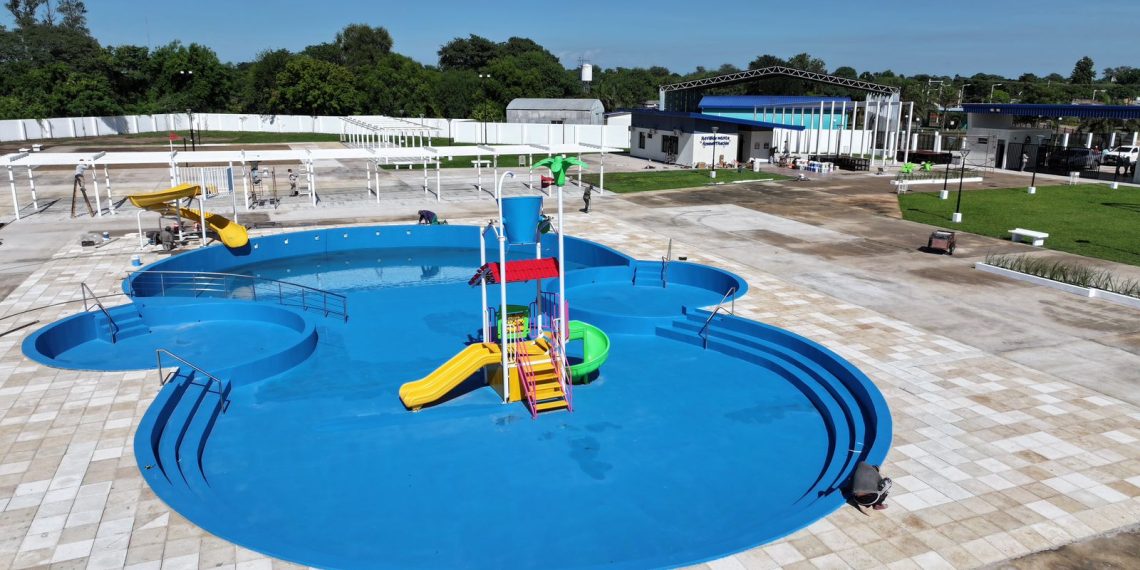Gildo Insfrán inaugurará este viernes 27 el nuevo parque acuático de Las Lomitas