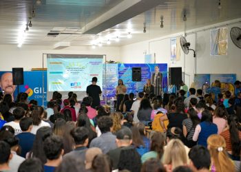 Jóvenes debatieron en el barrio Mariano Moreno sobre la reforma constitucional en Formosa
