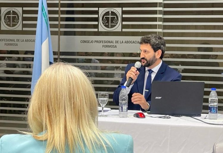 Prisión preventiva para una mujer adicta que drogó a su hijo al darle leche materna