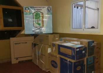 La Policía decomisó aires acondicionados «paraguayos» por $ 10 millones de pesos