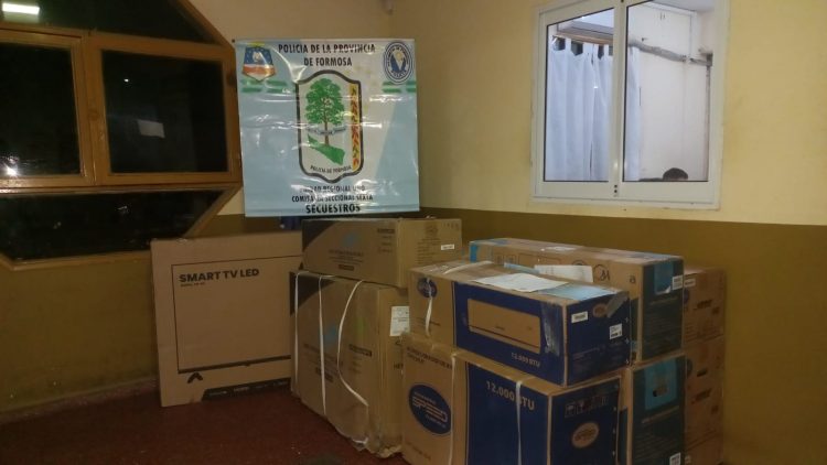 La Policía decomisó aires acondicionados «paraguayos» por $ 10 millones de pesos