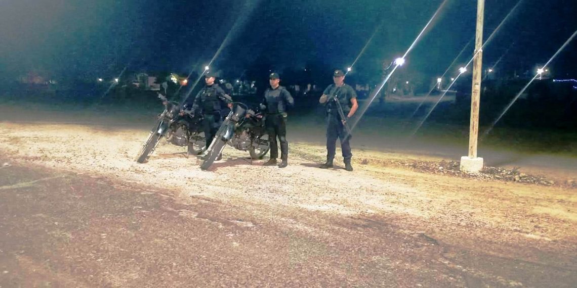 Unos 30 paraguayos atacaron a policías durante un procedimiento por droga en la costanera de Clorinda