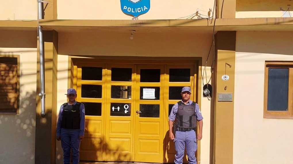 Una mujer quería suicidarse arrojándose al río Bermejo pero la policía la rescató a tiempo