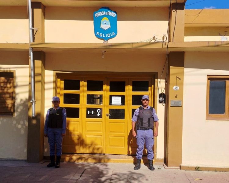 Una mujer quería suicidarse arrojándose al río Bermejo pero la policía la rescató a tiempo