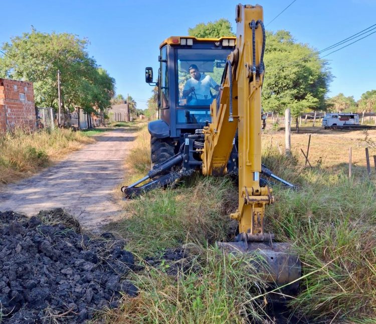 Marcelo Sosa llevó su programa de servicios barriales a vecinos de la zona de Virgen del Carmen