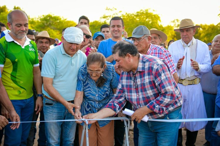 Eber Solís habilitó el Hípico “Don Silto Verón” de Las Lomitas