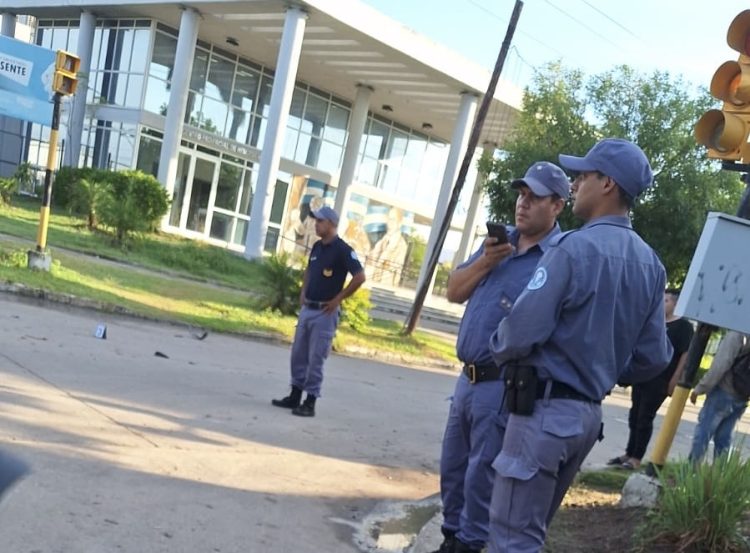 Automovilista chocó a motociclista y se fugó