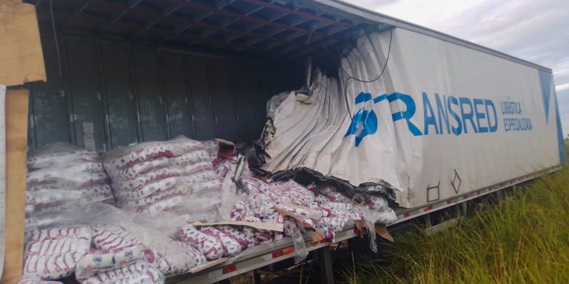 Violento choque frontal entre dos camiones paraguayos dejó una víctima fatal