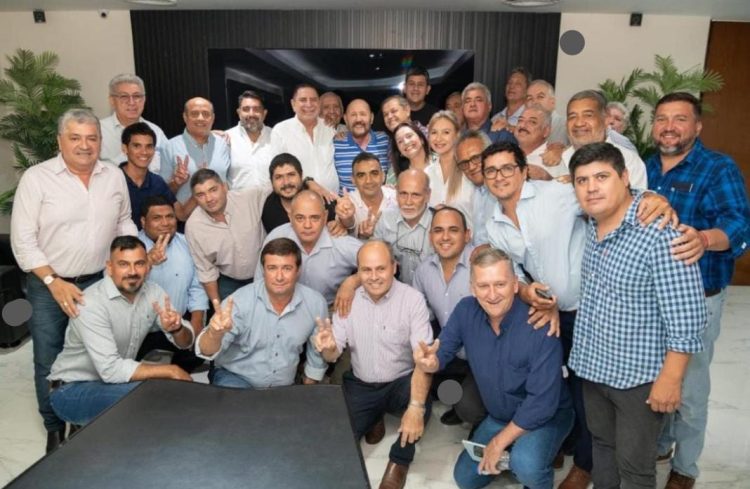 El gobernador Insfrán recibió en Casa de Gobierno a intendentes y presidentes de comisiones de fomento