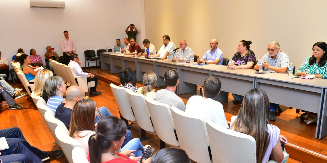 El Gobierno prepara la entrega de más de 200 mil kits escolares en todas las escuelas