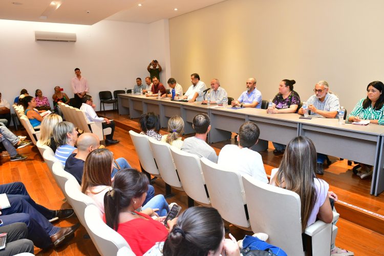 El Gobierno prepara la entrega de más de 200 mil kits escolares en todas las escuelas