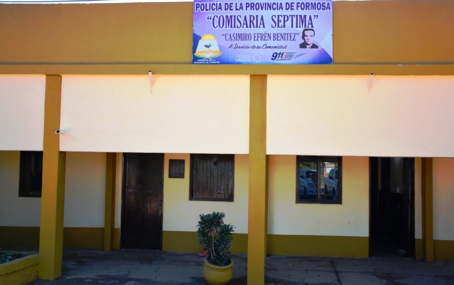 Violento ladrón apuñaló varias veces a joven de 23 años para robarle el teléfono celular