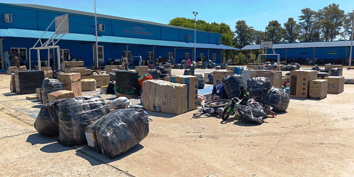 Detectaron colectivos de tour de compras con más de 260 millones de pesos de mercadería de contrabando