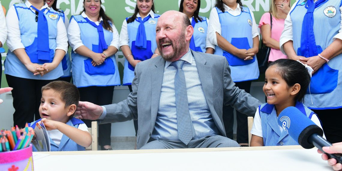 Insfrán inauguró el ciclo lectivo 2025 y la obra educativa número 1507 en lo que va de su gestión