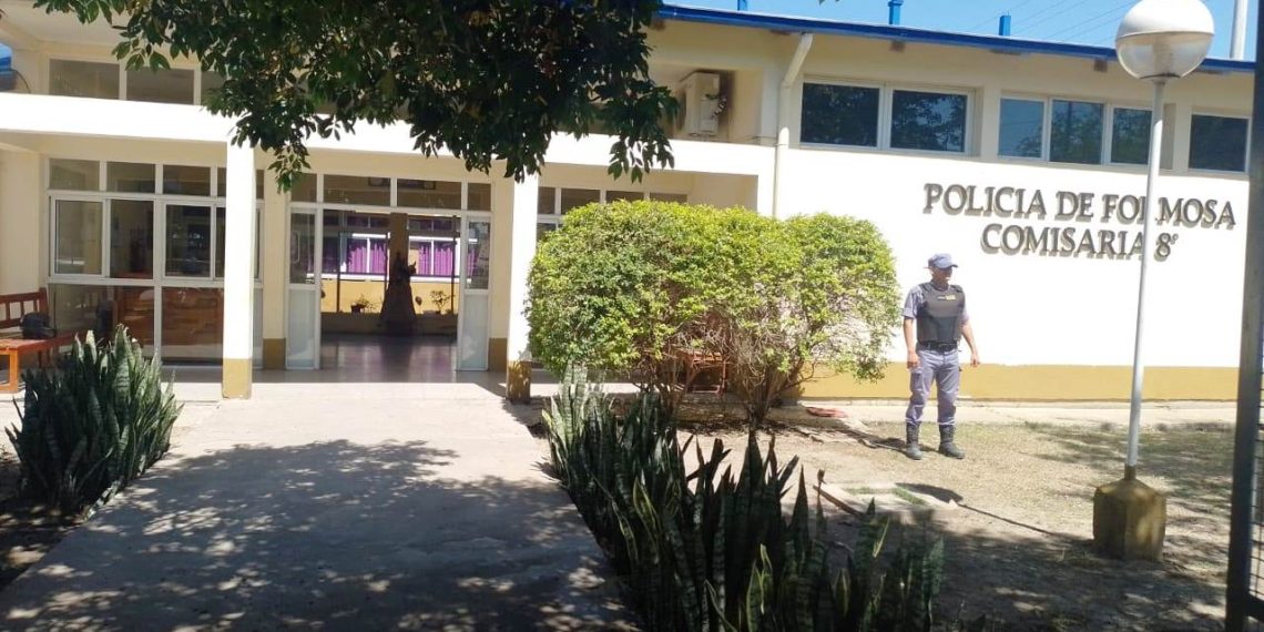 Sustrajo bienes, vecinos lo vieron, lo filmaron y subieron el video a Facebook: quedó detenido