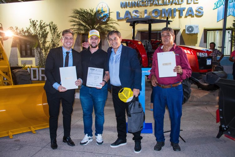 En medio del conflicto con la provincia, Basualdo anunció aumento del 45% a municipales