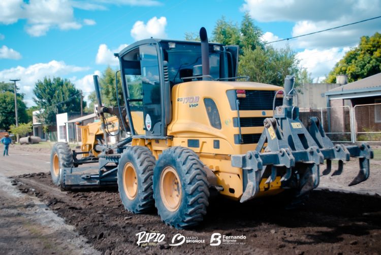 Activan un ambicioso plan de obras para dotar de ripio a 250 cuadras en El Colorado