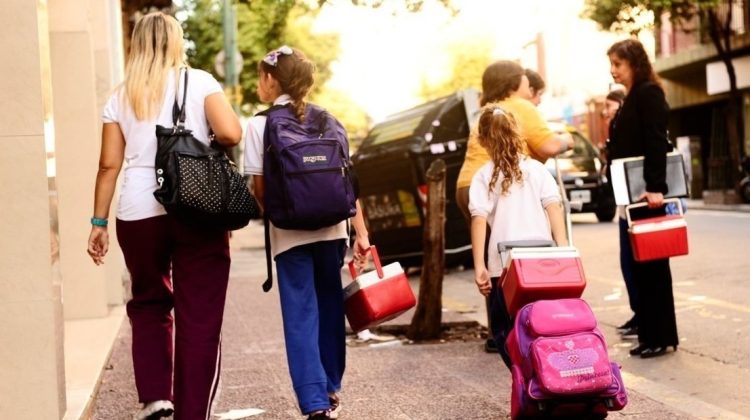 El gobierno dará otra vez vouchers educativos: cuándo comienza la inscripción y cómo será este año