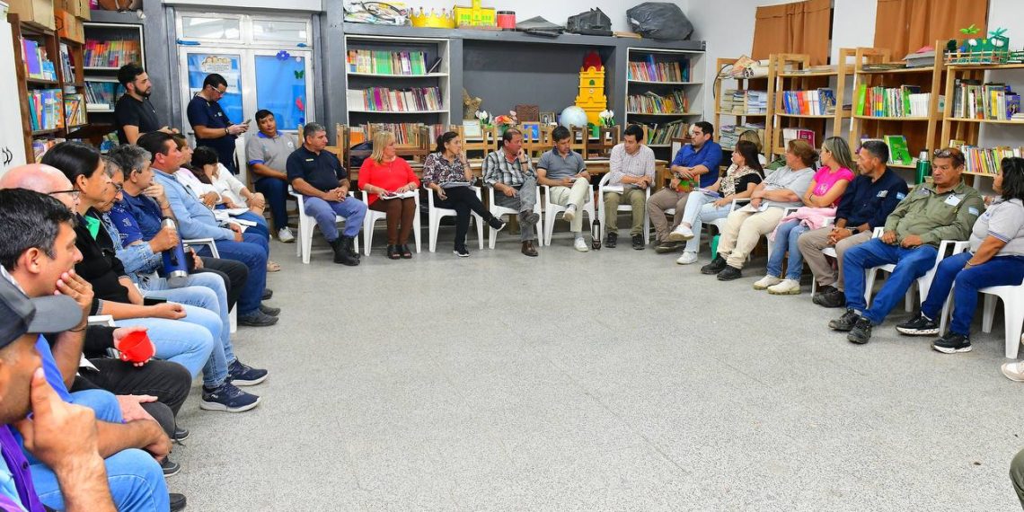 El Comando de Emergencia analizó en Palo Santo la asistencia a zonas afectadas por las lluvias